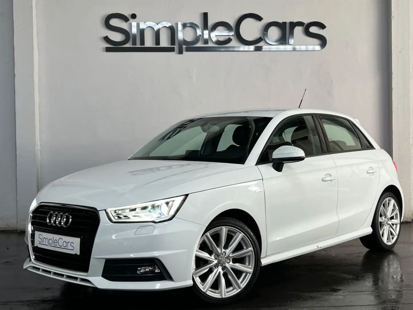 Audi A1 Sportback *S-LINE*NAVI**BI-XENON*TEMPO* Blanc - 1
