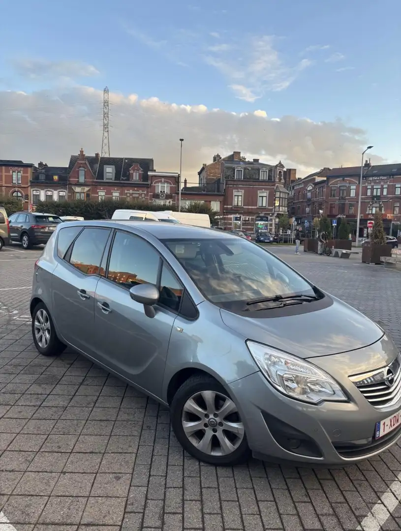 Opel Meriva 1.3 DT CDTi 16v Cosmo - 1