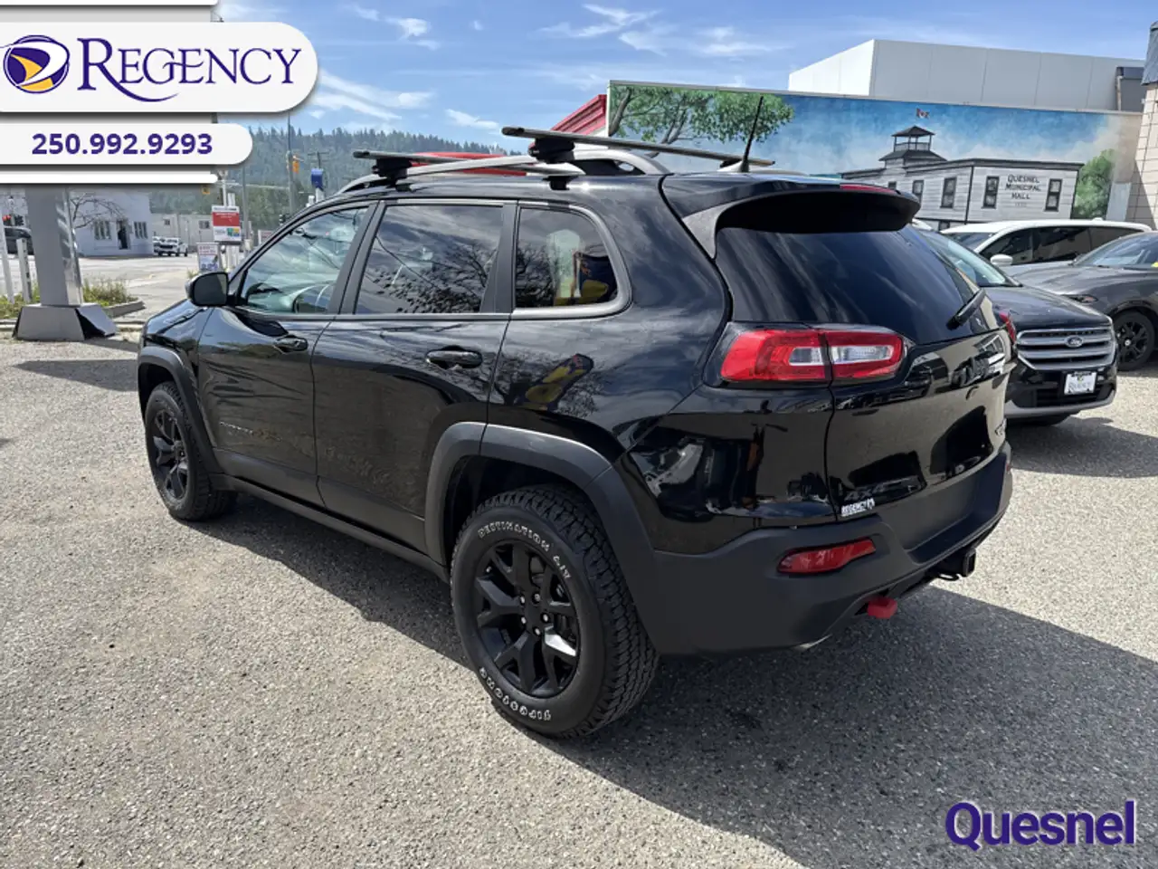 Jeep Cherokee снимка Jeep Cherokee