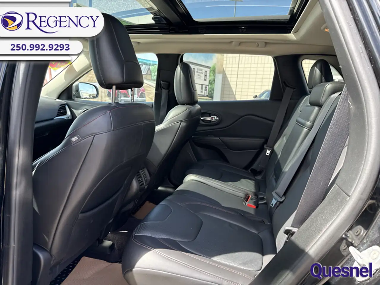 Jeep Cherokee снимка Jeep Cherokee