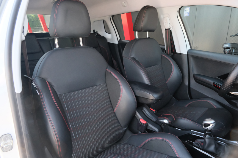 Peugeot 2008 1.2 PureTech GT-line — photo 35