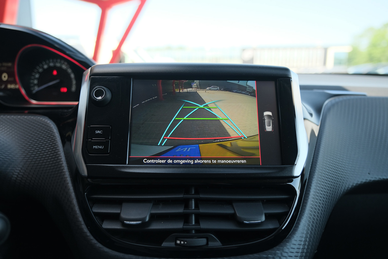 Peugeot 2008 1.2 PureTech GT-line — photo 16