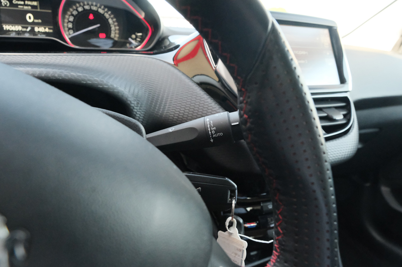 Peugeot 2008 1.2 PureTech GT-line — photo 20