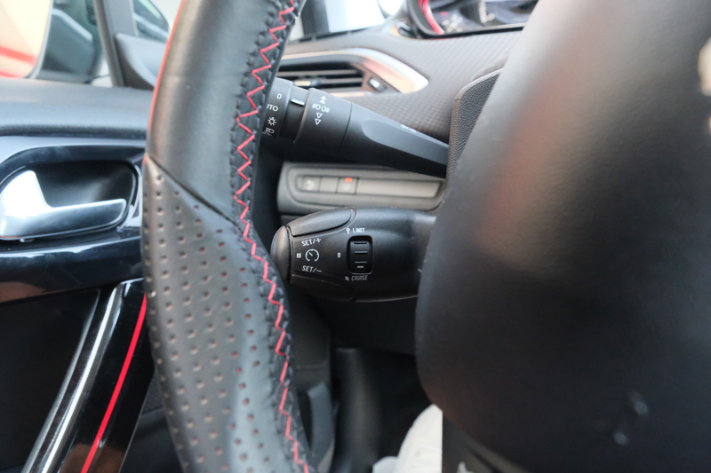 Peugeot 2008 1.2 PureTech GT-line — photo 19