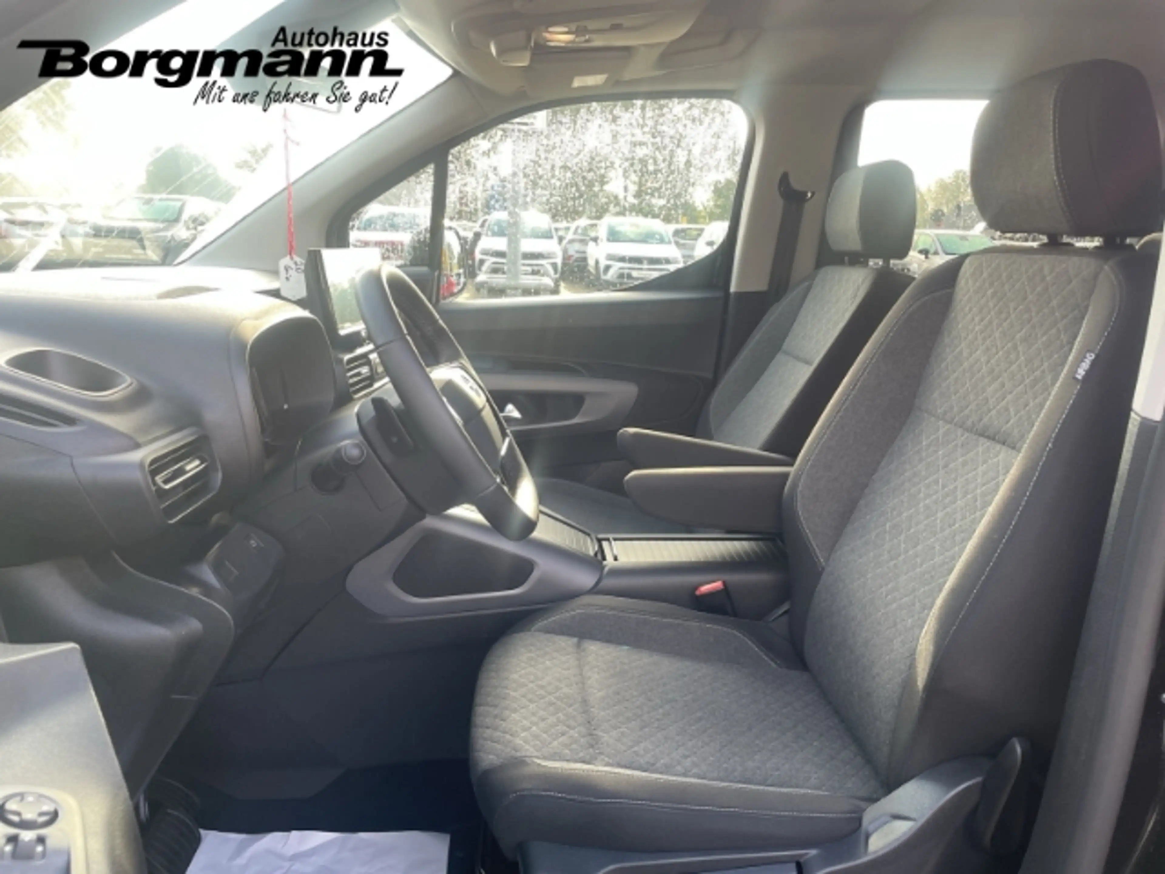 Opel Combo Life Edition 1.5 Rückfahrkamera - Apple CarPlay - Lenkr — photo 10