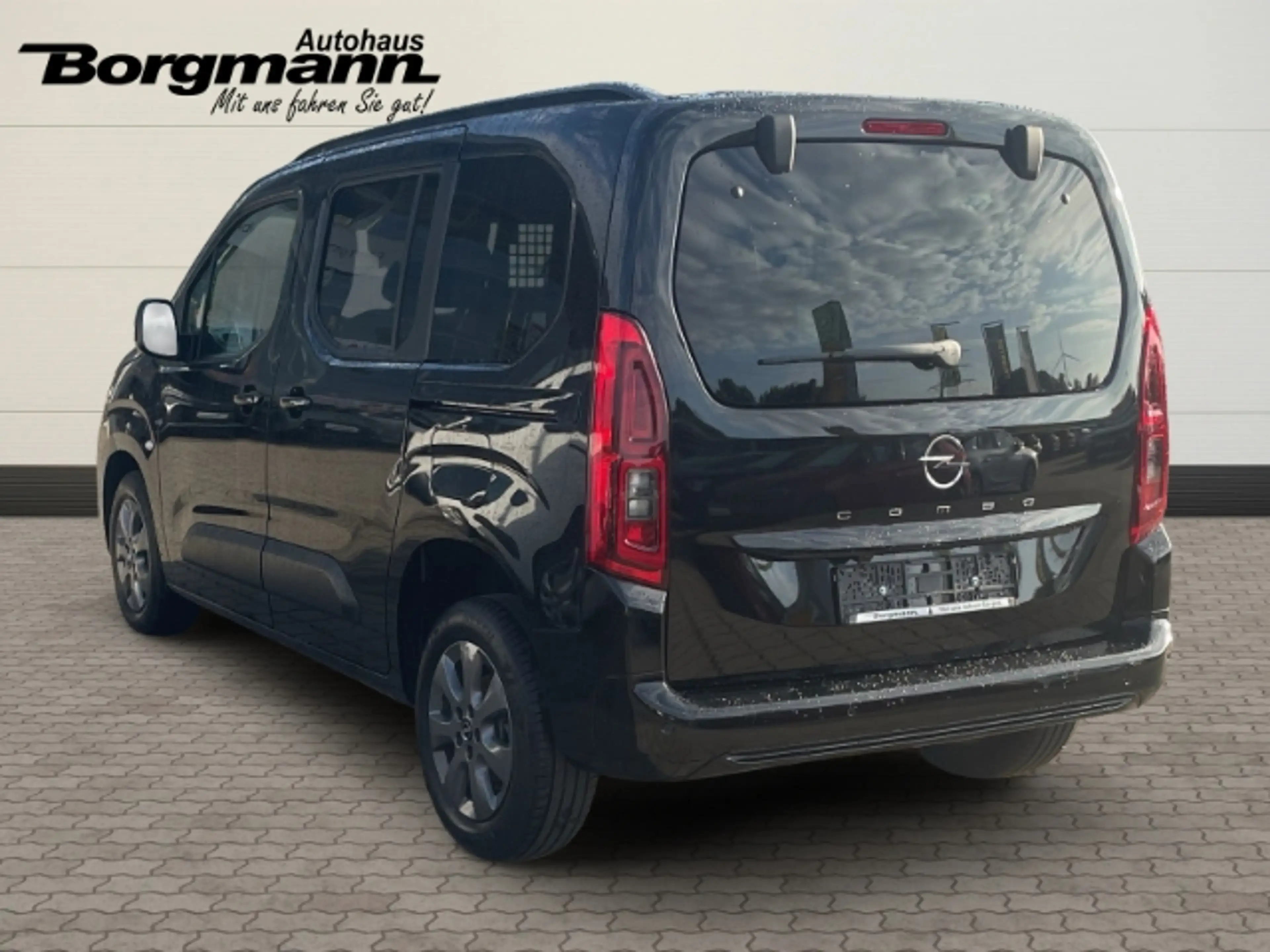 Opel Combo Life Edition 1.5 Rückfahrkamera - Apple CarPlay - Lenkr — photo 6
