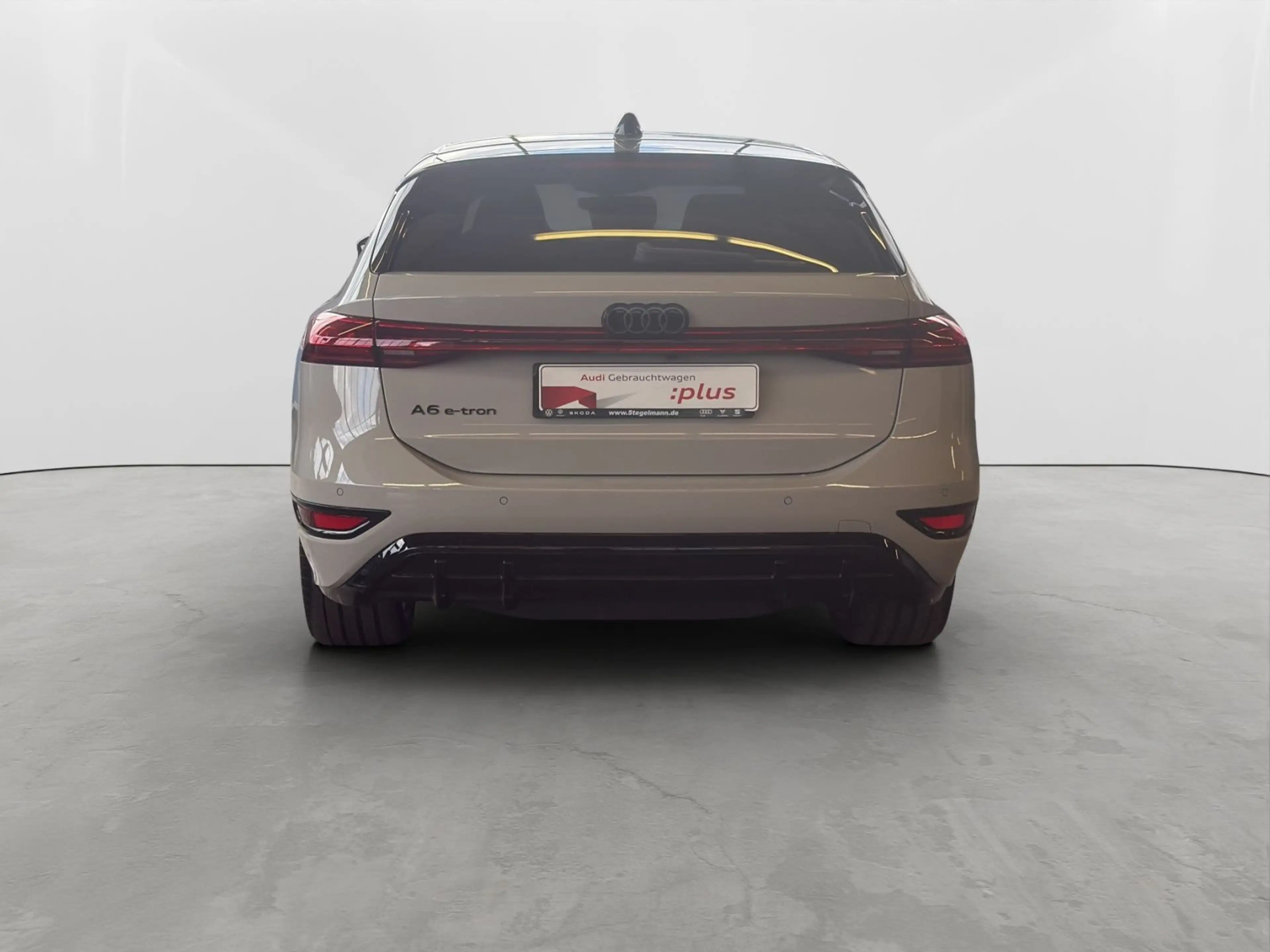 Audi A6 S line business e-tron performance TECH — photo 5