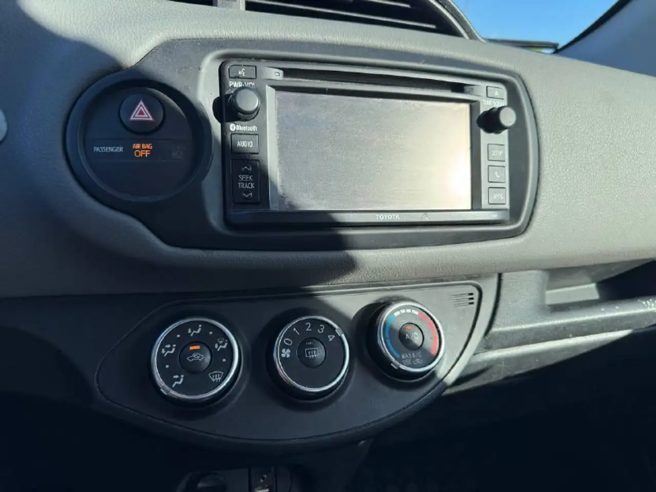 Toyota Yaris снимка Toyota Yaris