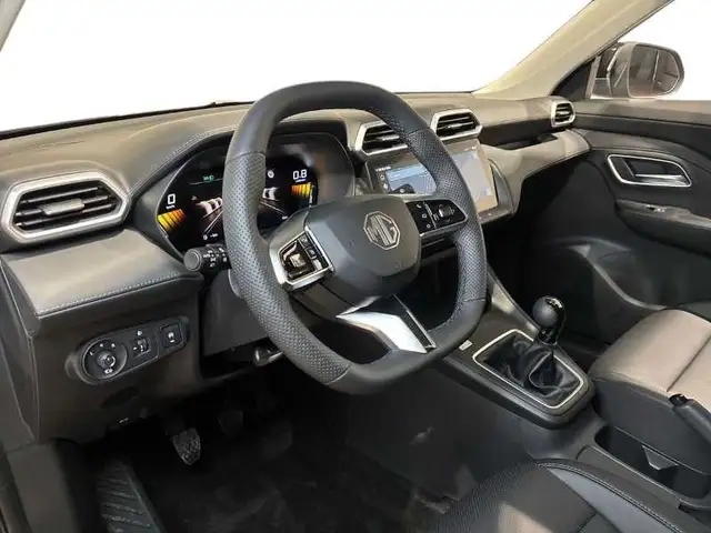 MG ZS view 11