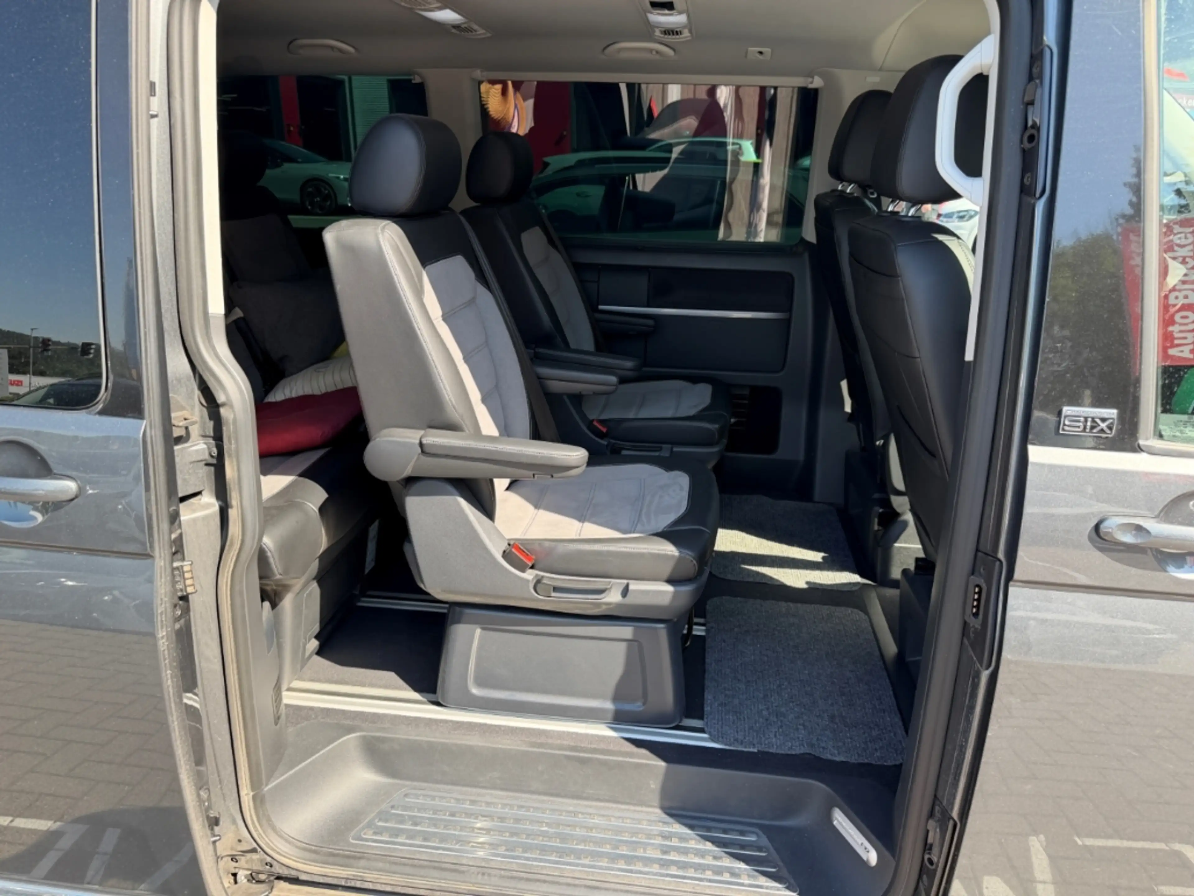 Volkswagen T6.1 Multivan 2.0 TDI 4M Gen.Six+Anhängerkupplung+Adaptives Dämp — photo 5