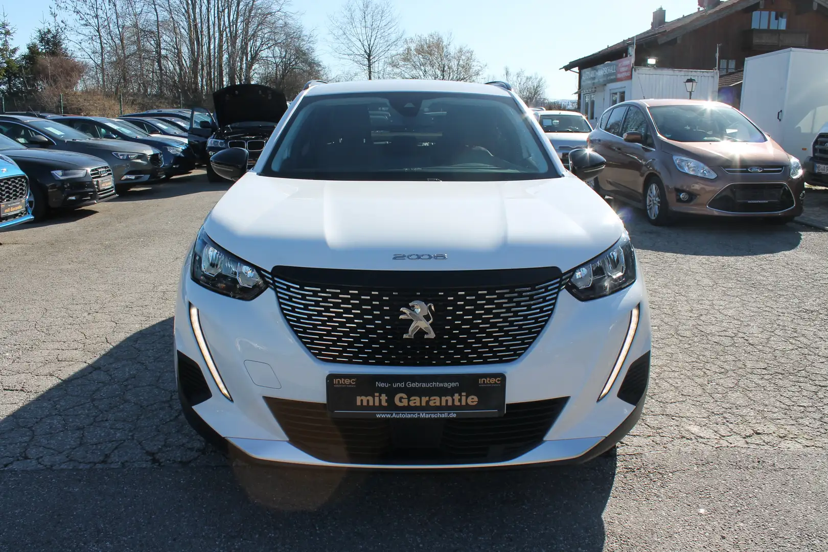 Peugeot 2008 1.5 HDI KLIMATR PDC NAVI LED I.HAND Weiß - 2