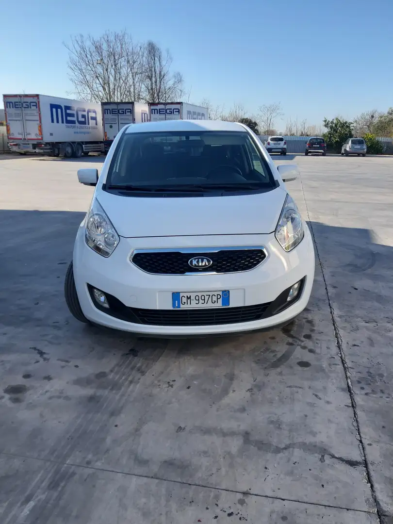 Kia Venga 1.6 crdi Cool 128cv - 1