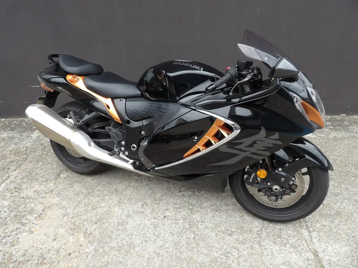 Suzuki Hayabusa Fekete - 1