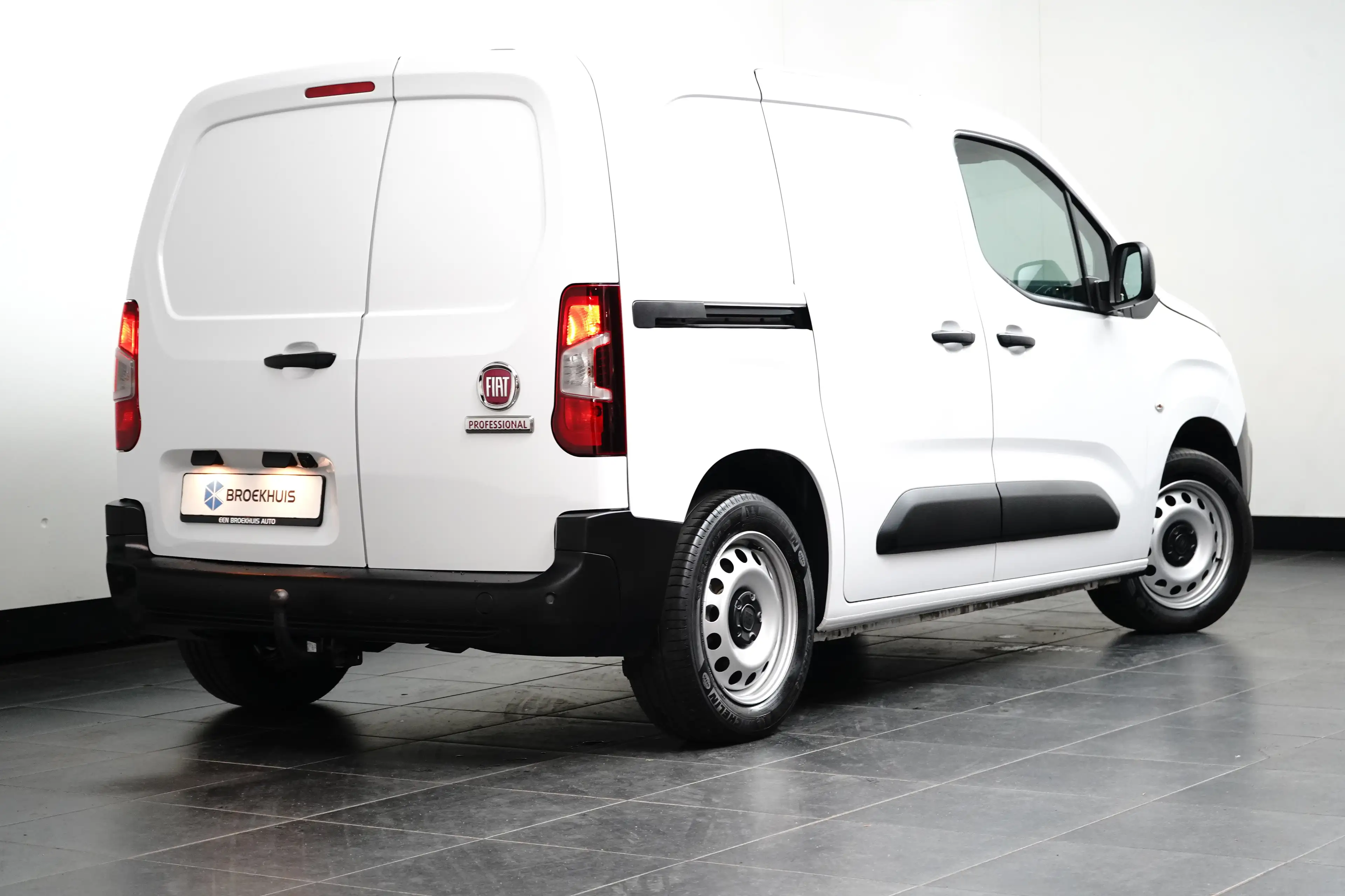 Fiat Doblo 1.5 BlueHDi 130 EAT8 S&S L1 NAVI | CAMERA | CRUISE — photo 4