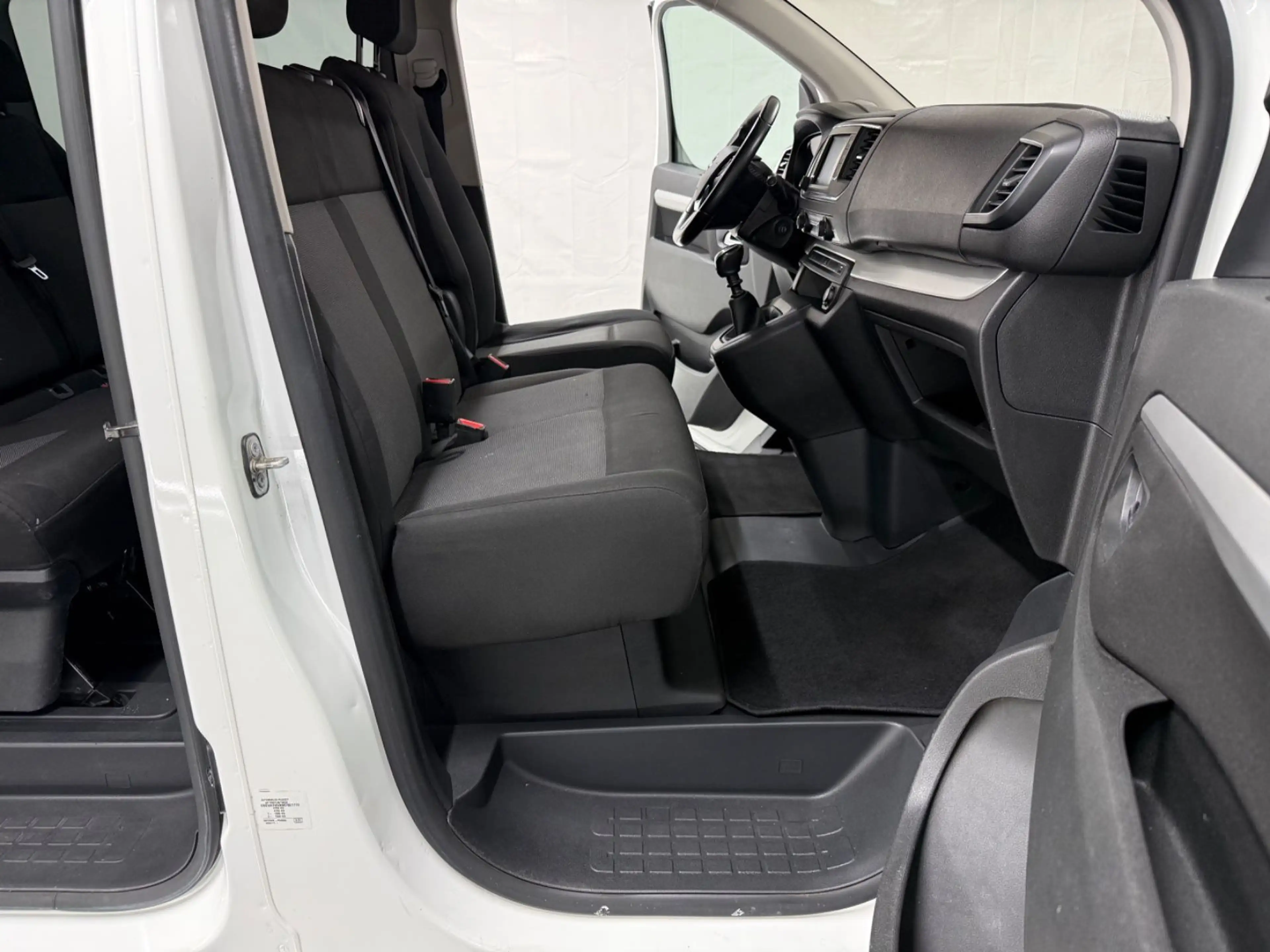 Opel Zafira Life Selection 1HND 9-SITZ HUD APPLE SPUR — photo 9