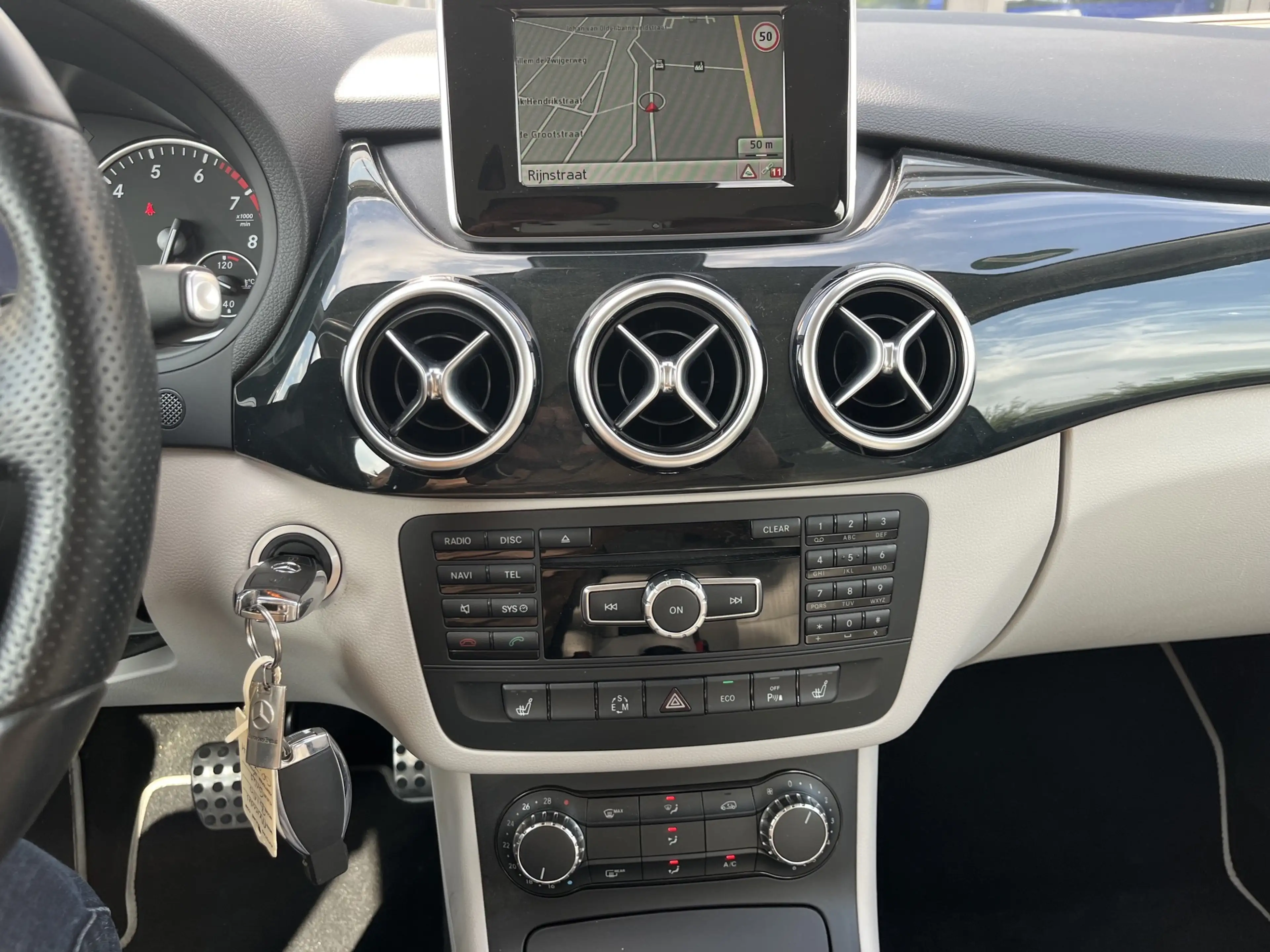 Mercedes-Benz B 180 Prestige, Dealer onderhouden — photo 20