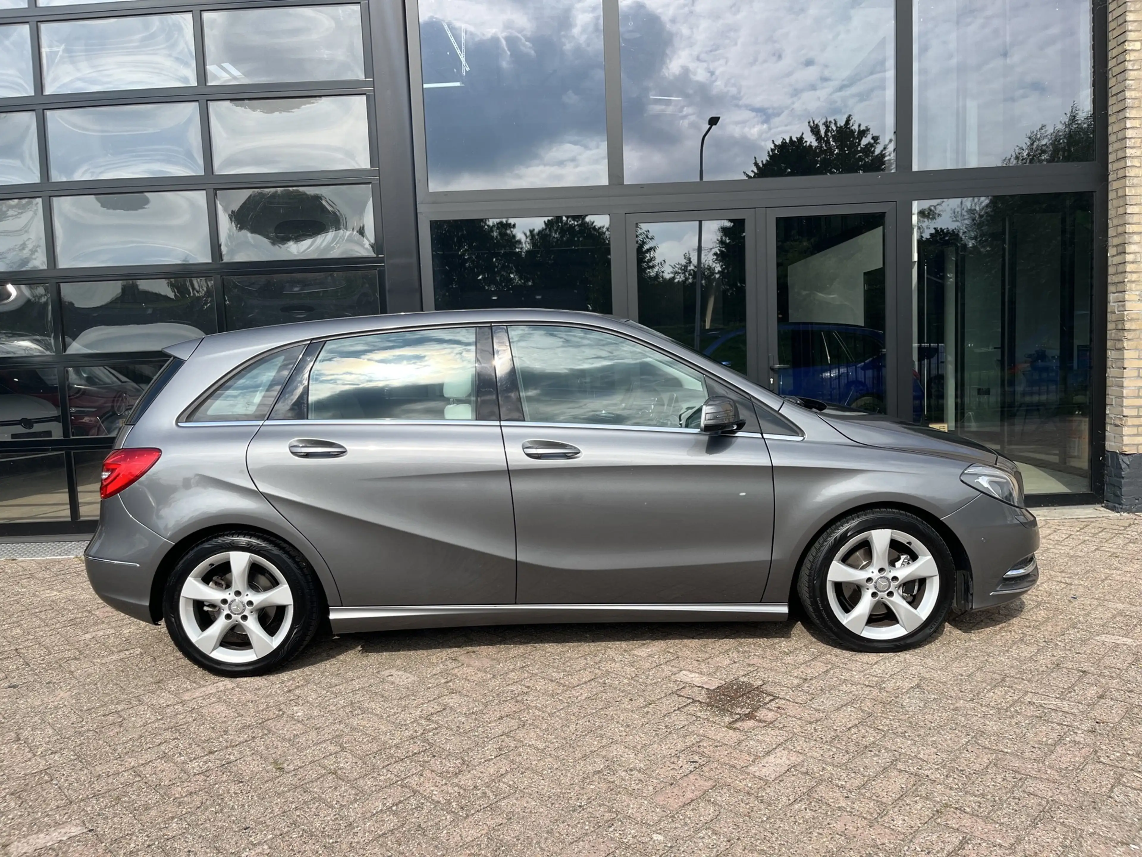 Mercedes-Benz B 180 Prestige, Dealer onderhouden — photo 10