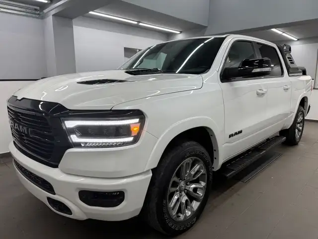 Dodge RAM 1500 V8 5.7 eTorque 4X4 LARAMIE*Ivory*12"Scr
