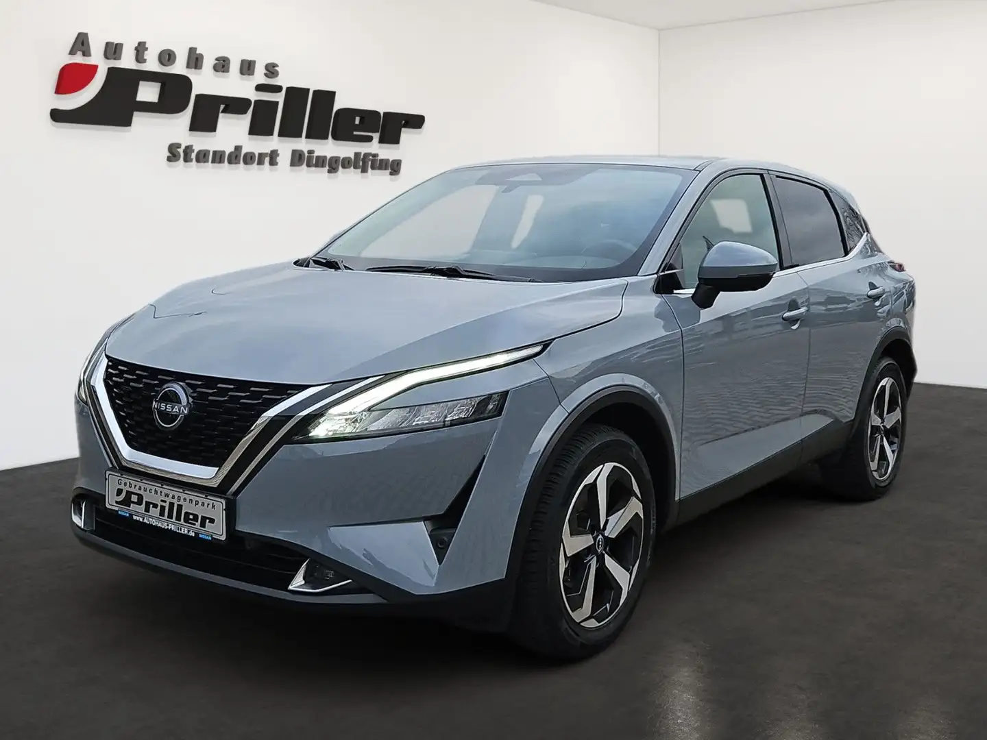 Nissan Qashqai 1.3 DIG-T N-Connecta/NAVI/LED/Apple/AHK Gris - 1