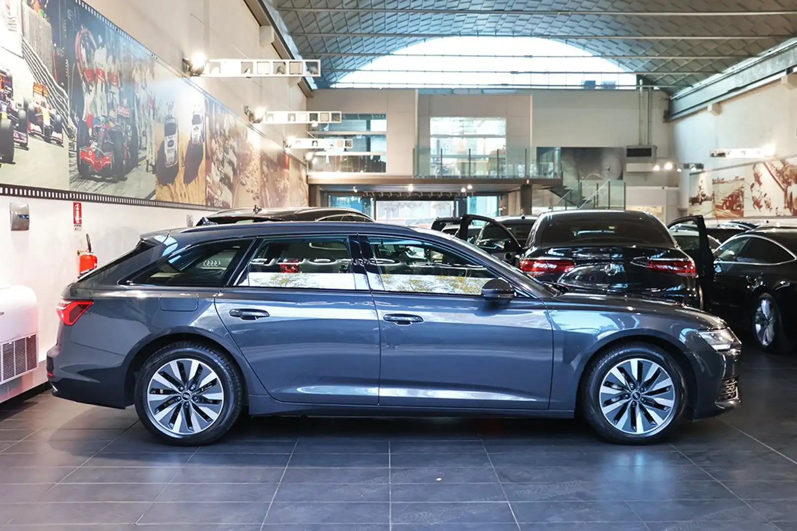 Audi A6 40 TDI Avant S-Tronic Business Plus - PELLE/18" Gris - 2