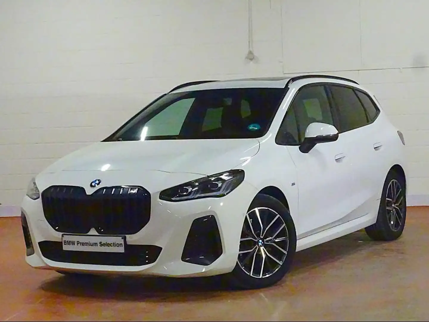 BMW 223 M SPORT - PANODAK - HARMAN-KAR Bílá - 1