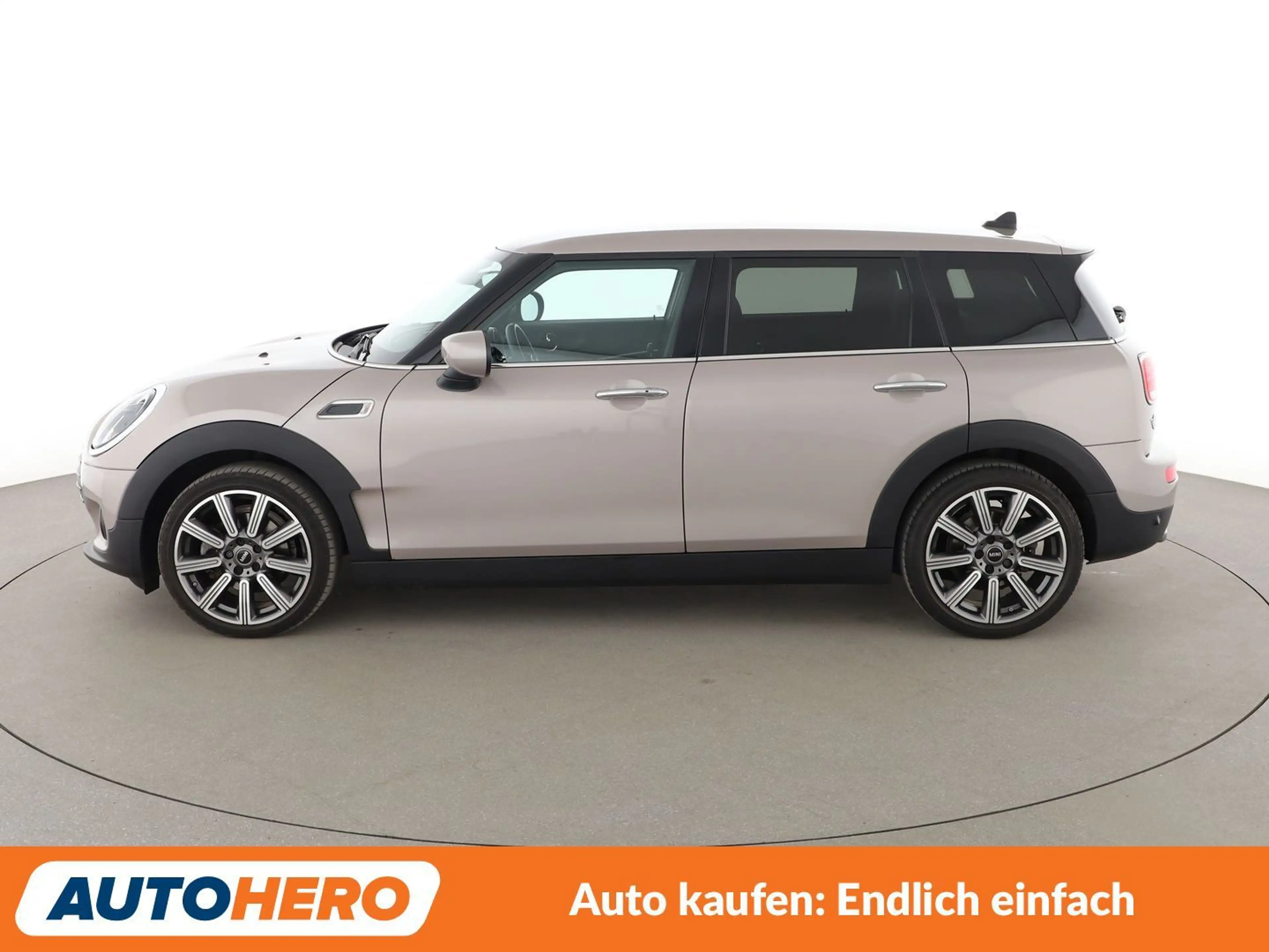 MINI Cooper Clubman Cooper Classic Trim Aut.*NAVI*TEMPO*PDC*SHZ* — photo 3