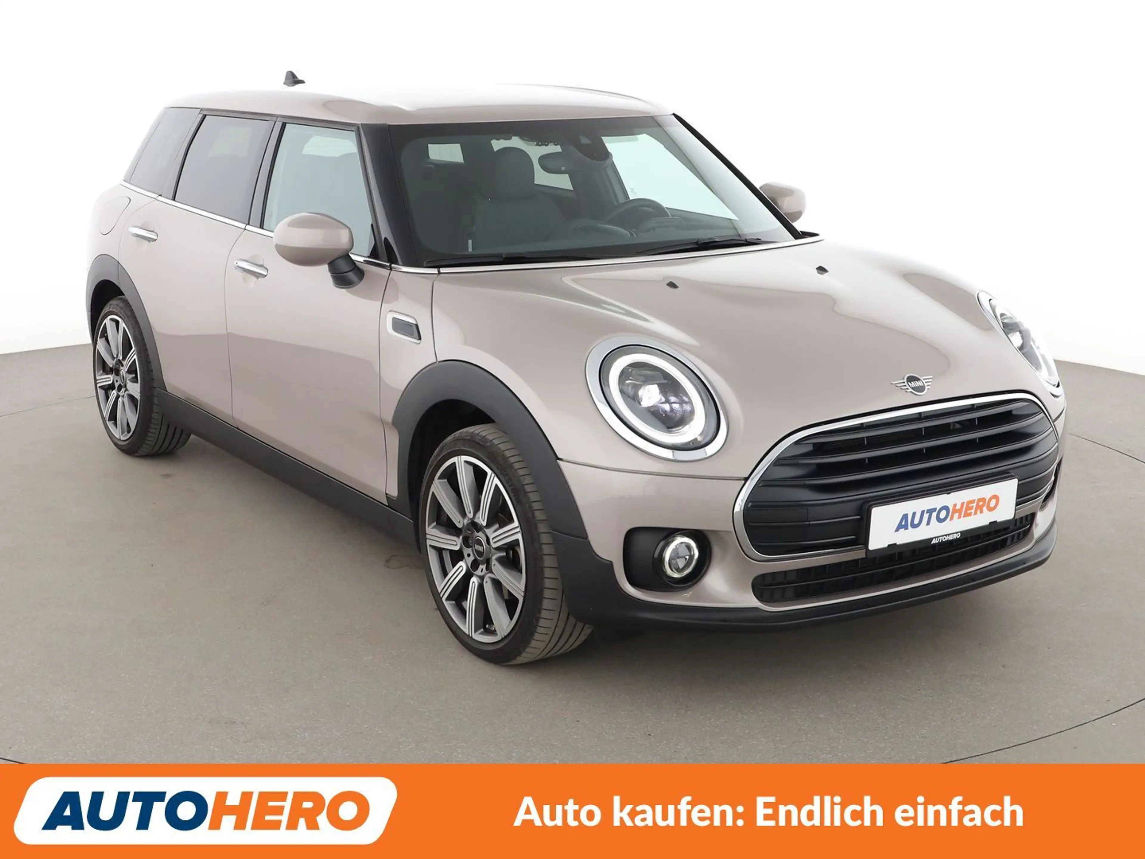 MINI Cooper Clubman Cooper Classic Trim Aut.*NAVI*TEMPO*PDC*SHZ* — photo 8
