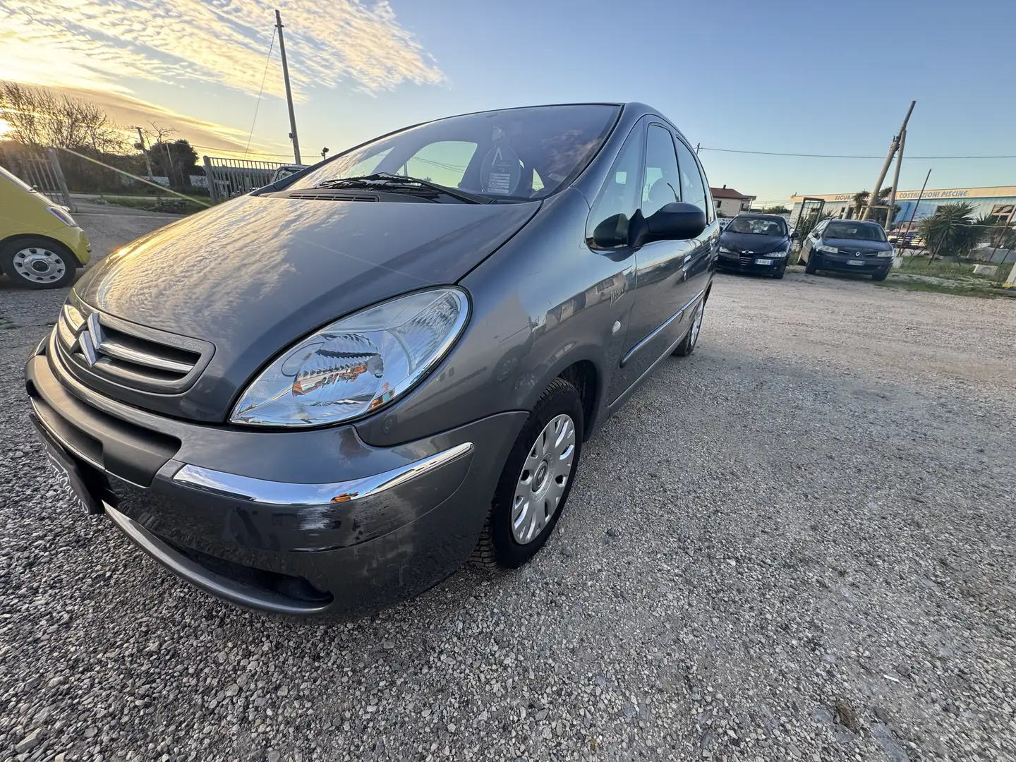 Citroen Xsara Picasso Gris - 2