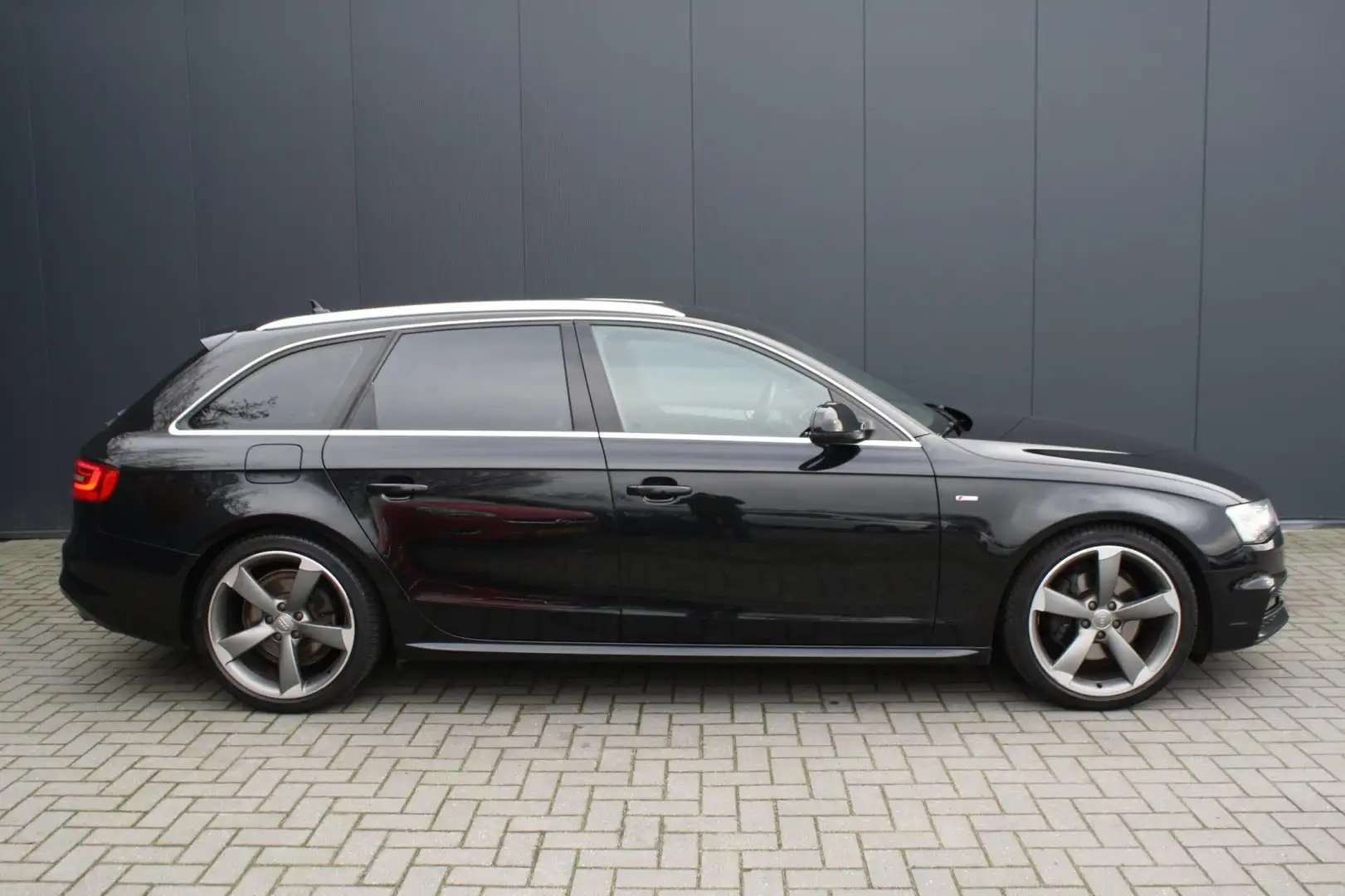 Audi A4 Avant 3.0 TDI Pro Line S-LINE - LEDER - XENON - NA Noir - 2