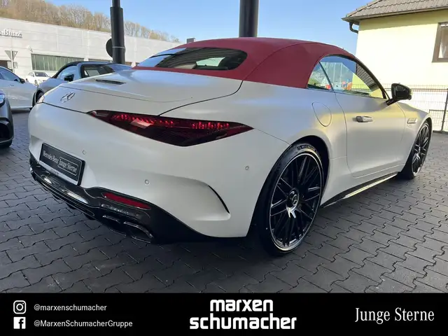 Mercedes-Benz SL view 4