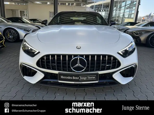 Mercedes-Benz SL view 2