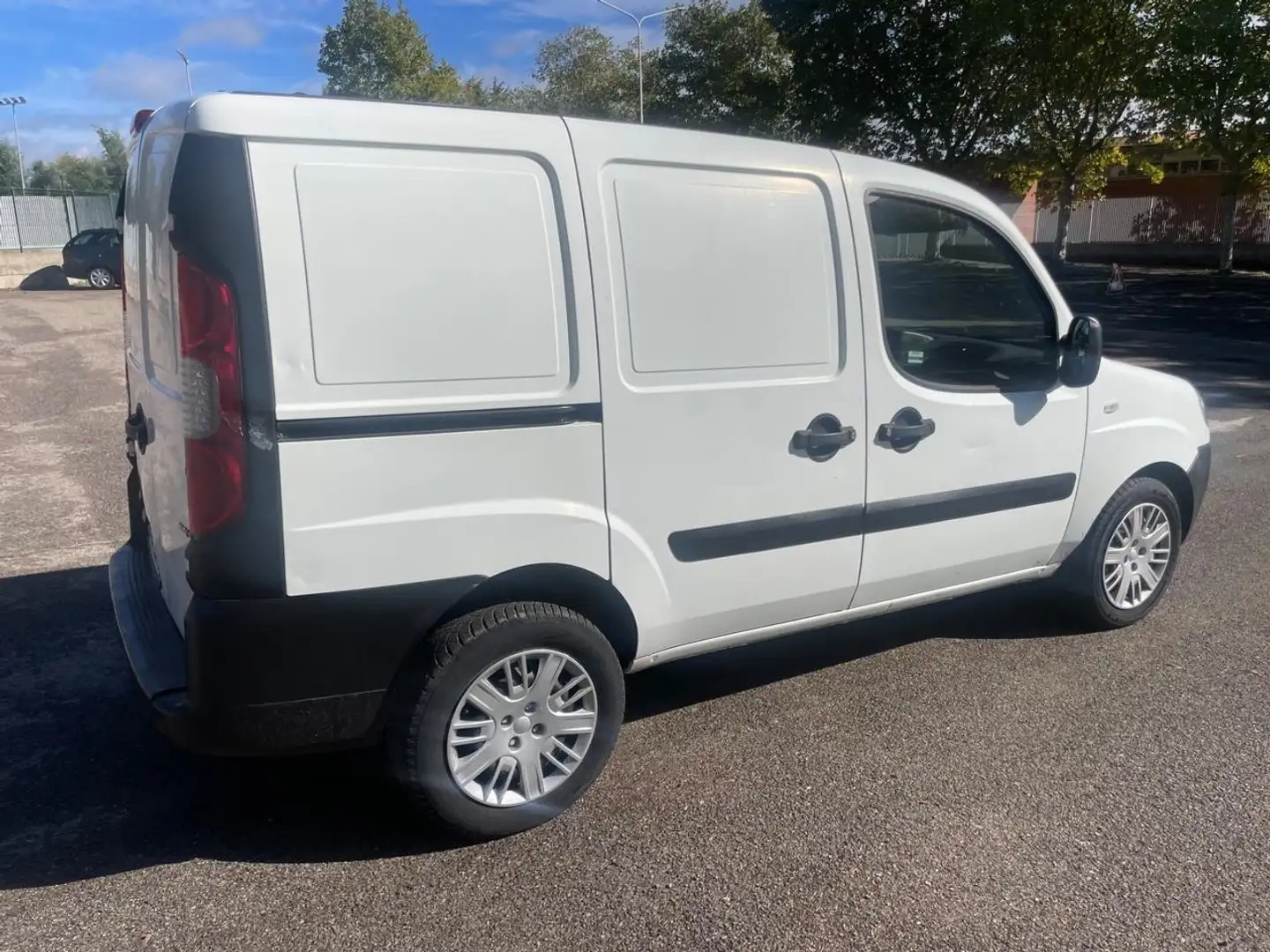 Fiat Doblo 1.9 mjt Dynamic 105cv - 1