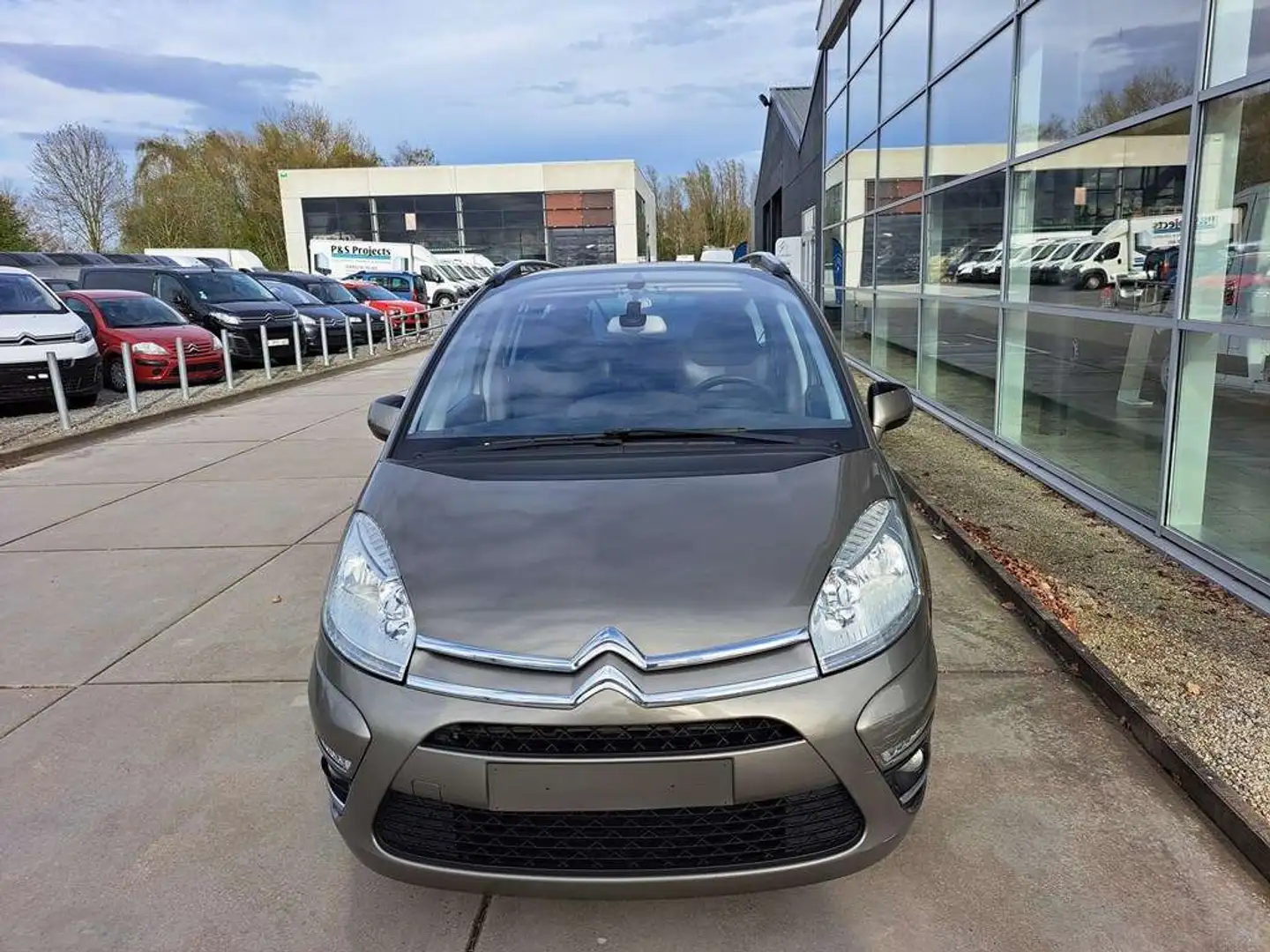 Citroen Grand C4 Picasso 1.6 HDI 110 EXCLUSIVE Beżowy - 2