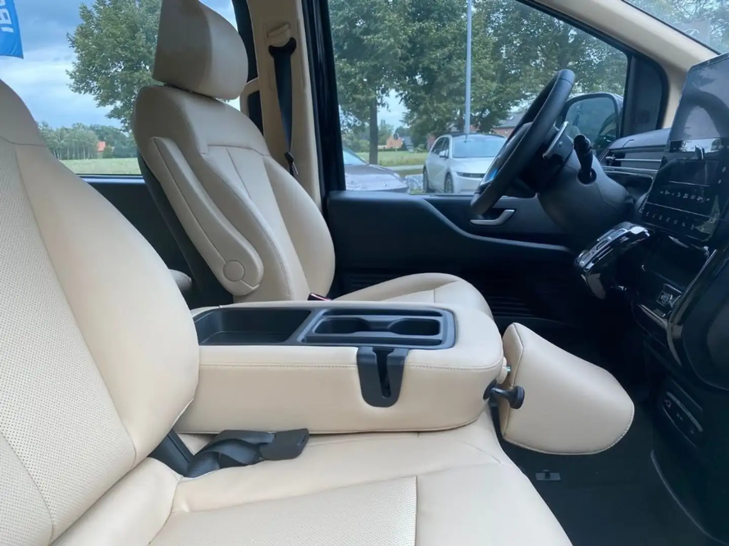 Hyundai STARIA 2.2 AT  9 posti Nero - 1