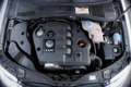 Volkswagen Passat 1,9 TDI PD Highline 4motion Silber - thumbnail 20