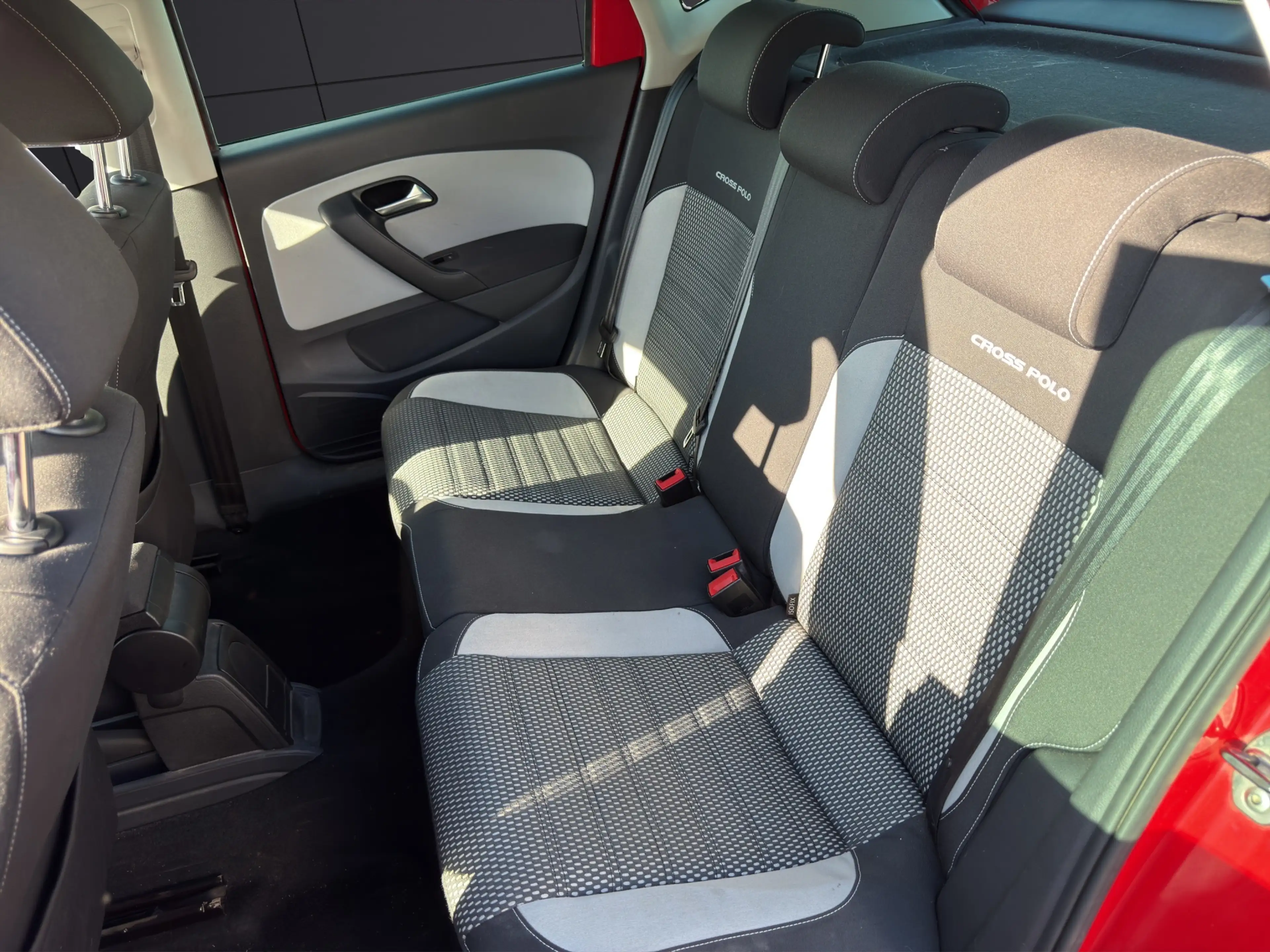 Volkswagen Polo Cross 1.4 Klimaauto, Sitzheizung, Tempomat, Tüv 04/28 — photo 14