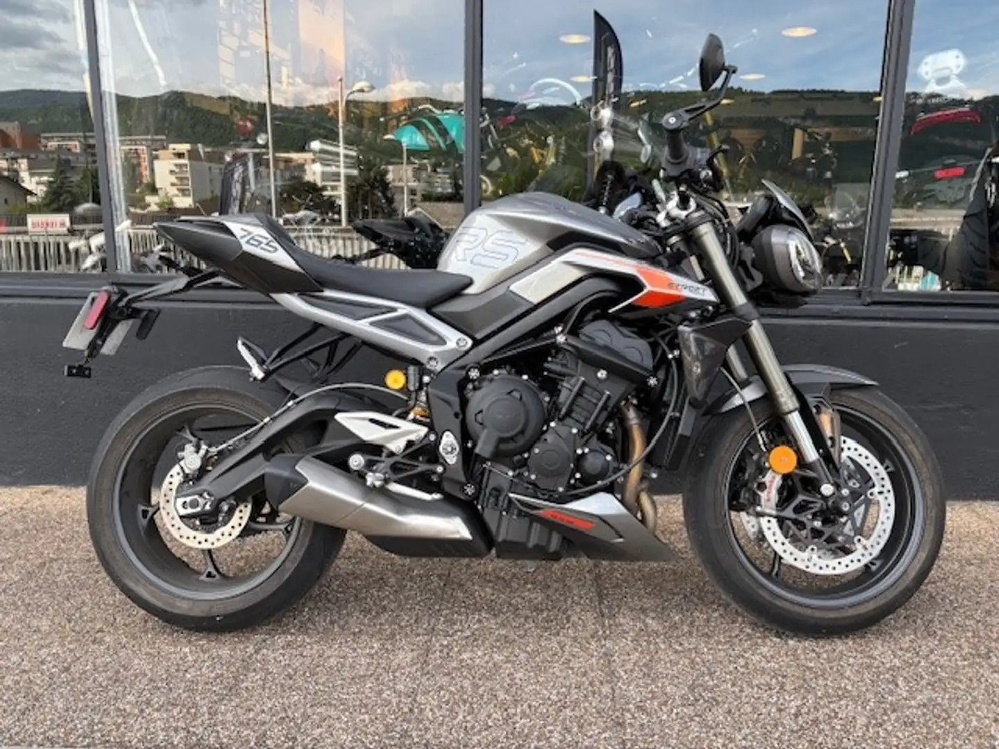 Triumph Street Triple 765 Gri - 1