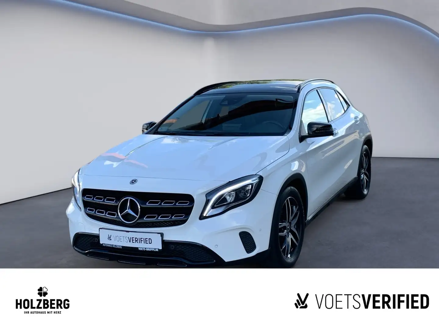 Mercedes-Benz GLA 250 4Matic NAVI+PANO+RFK Blanco - 1