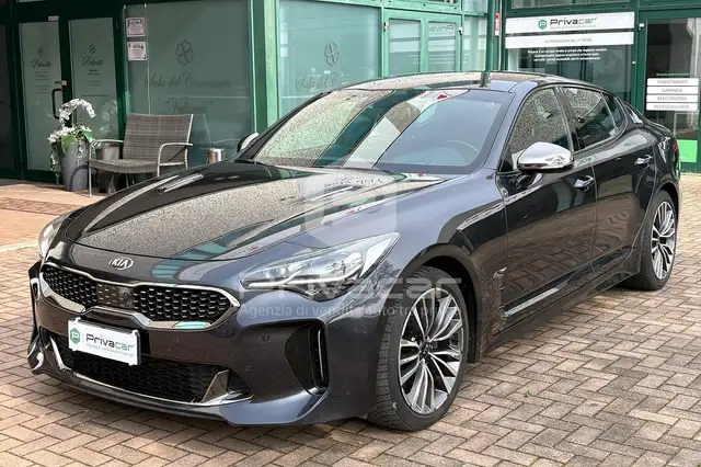 Kia Stinger Stinger 2.2 CRDi AWD AT8 GT Line