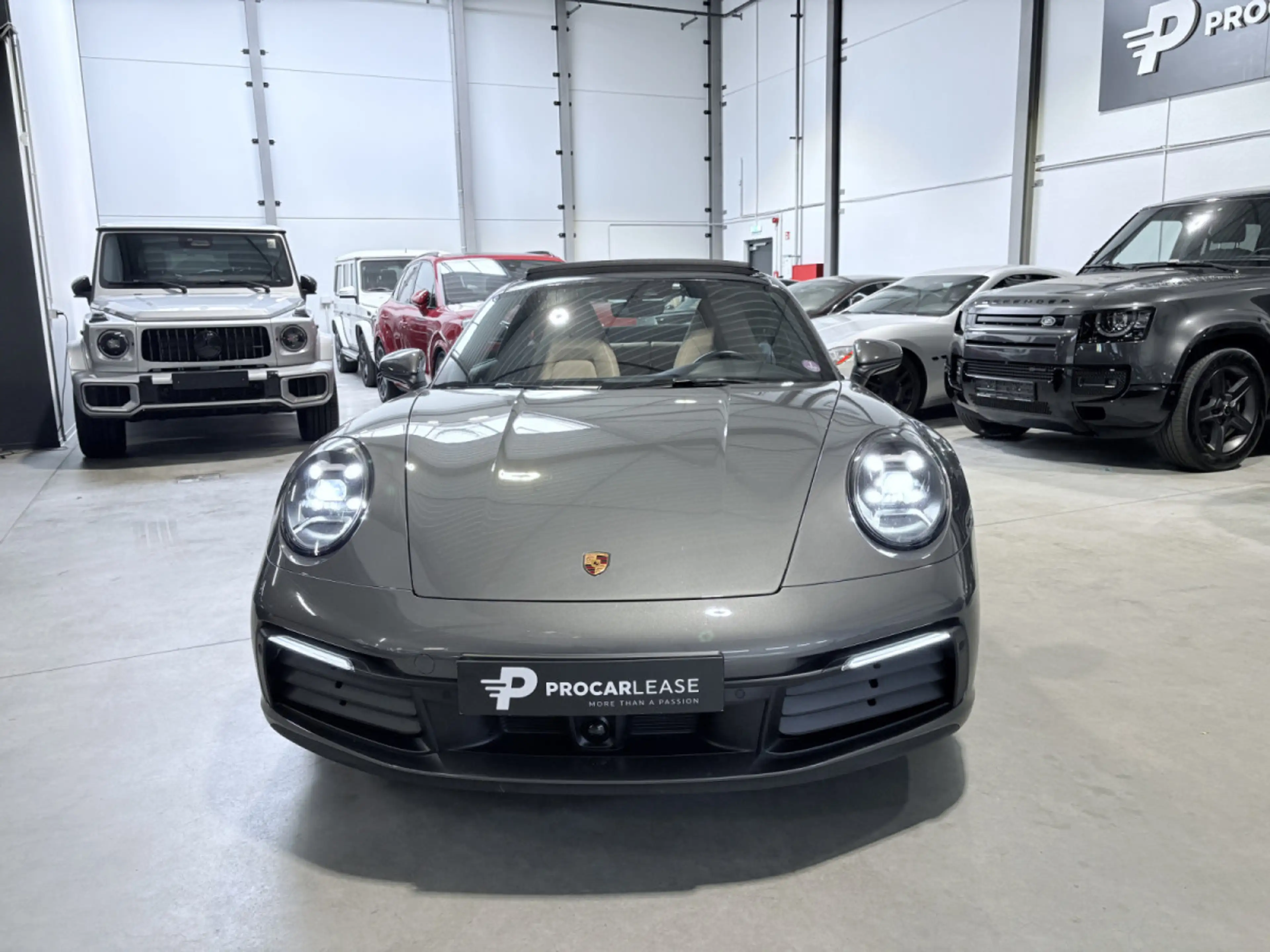 Porsche 911 992 CARRERA 4 /TOIT OUVRANT/ PASM/ CARPLAY — photo 2
