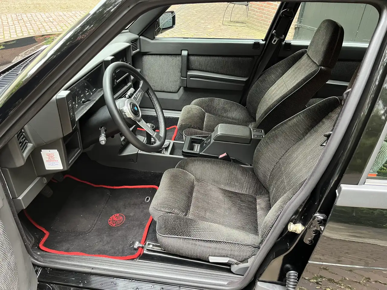 Alfa Romeo 75 3.0 V6 QV, foto 3