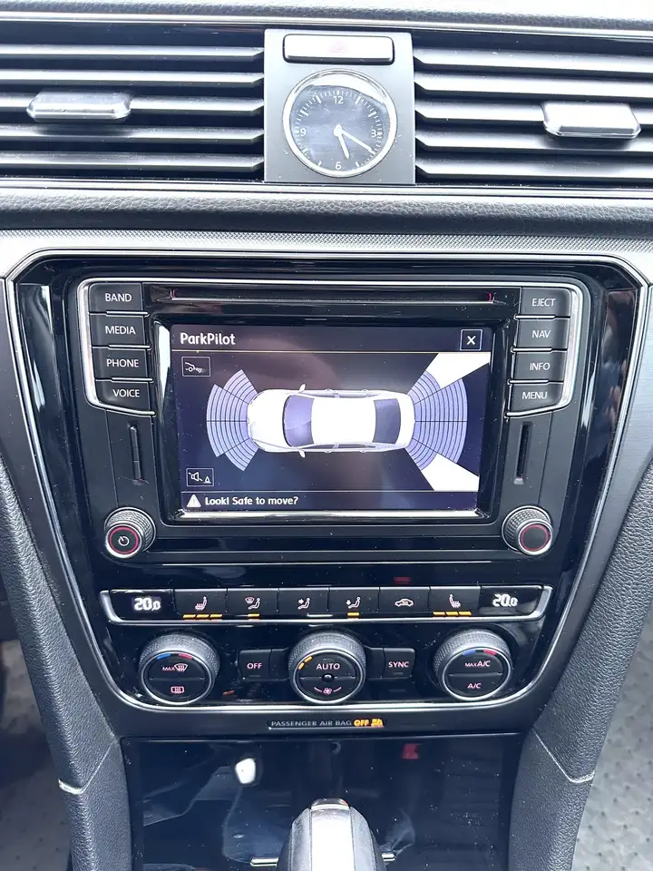 Volkswagen Passat снимка Volkswagen Passat