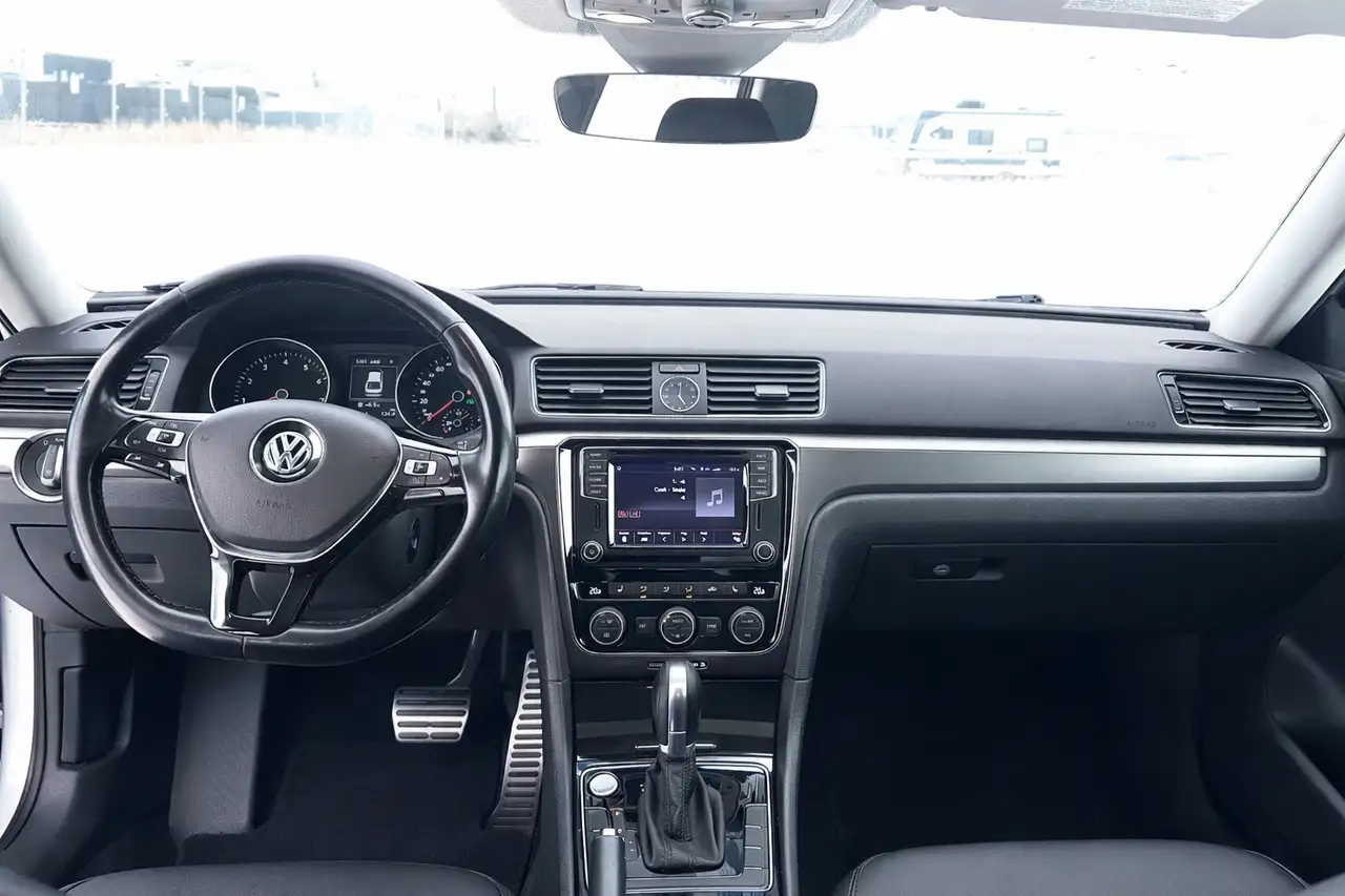 Volkswagen Passat снимка Volkswagen Passat