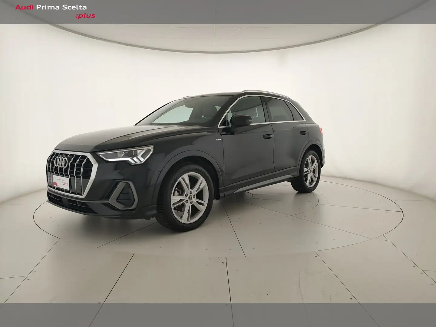 Audi Q3 35 2.0 TDI S line edition S tronic Schwarz - 1