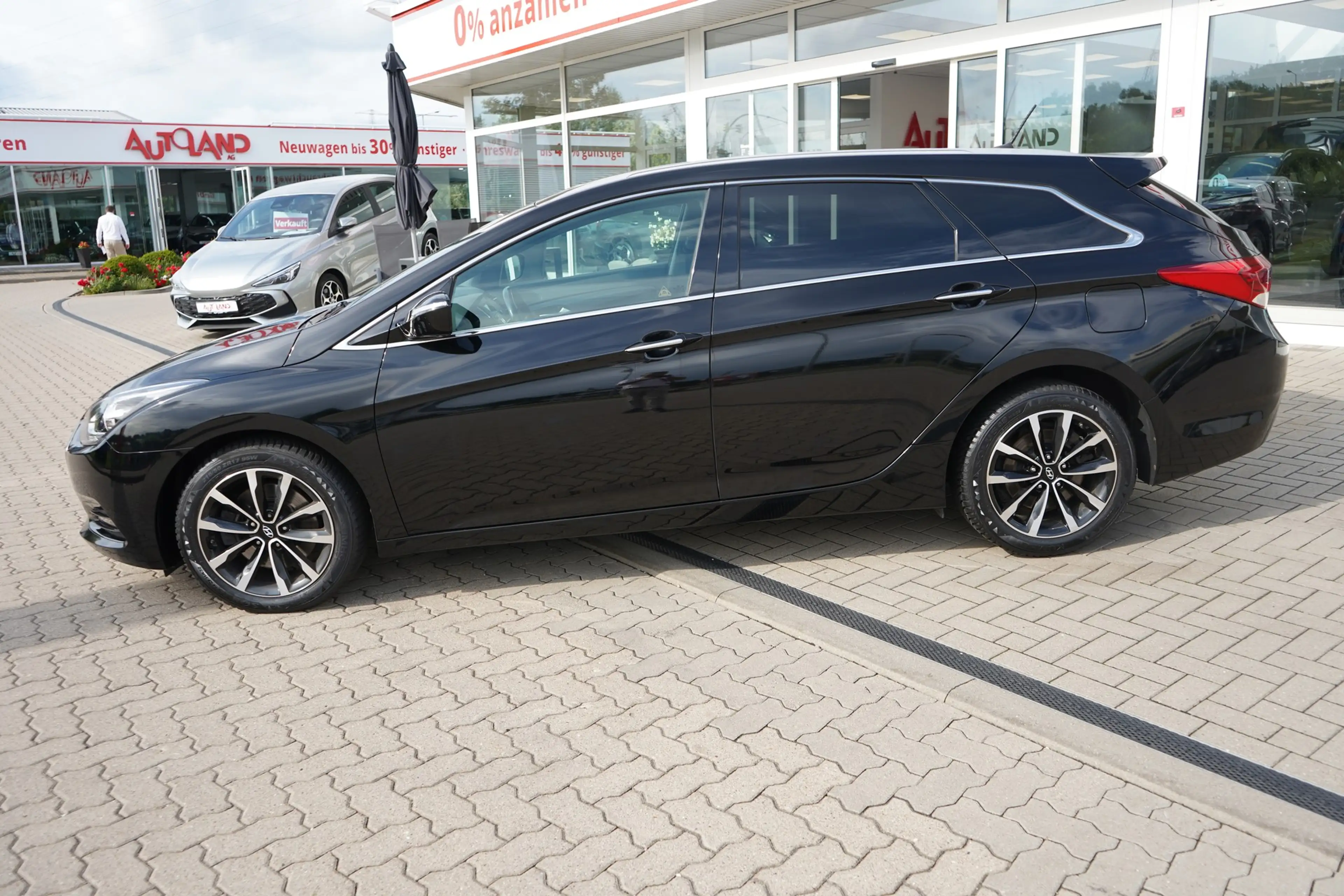 Hyundai i40 Kombi 2.0 T-GDI Premium Tempomat PDC — photo 3