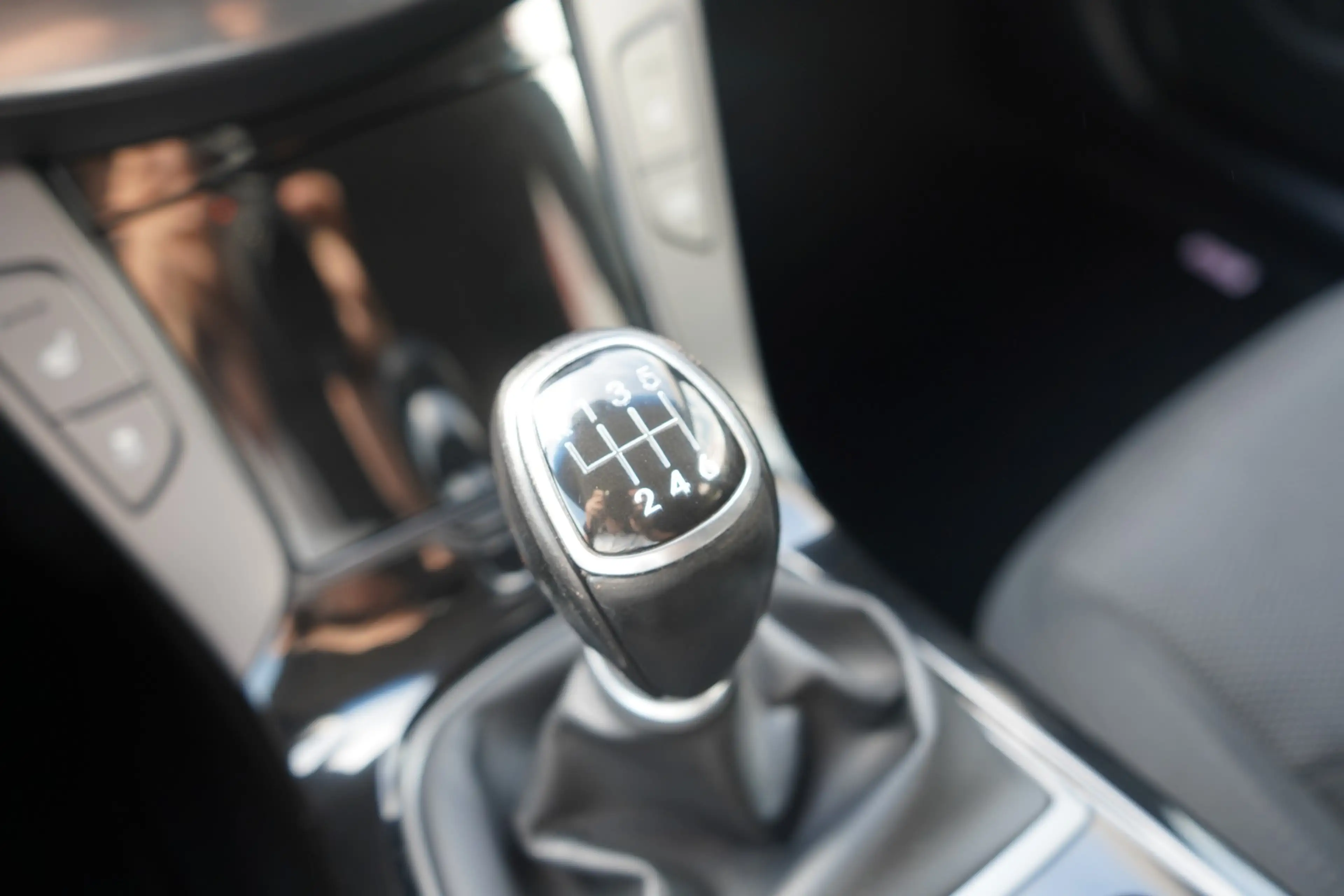 Hyundai i40 Kombi 2.0 T-GDI Premium Tempomat PDC — photo 15