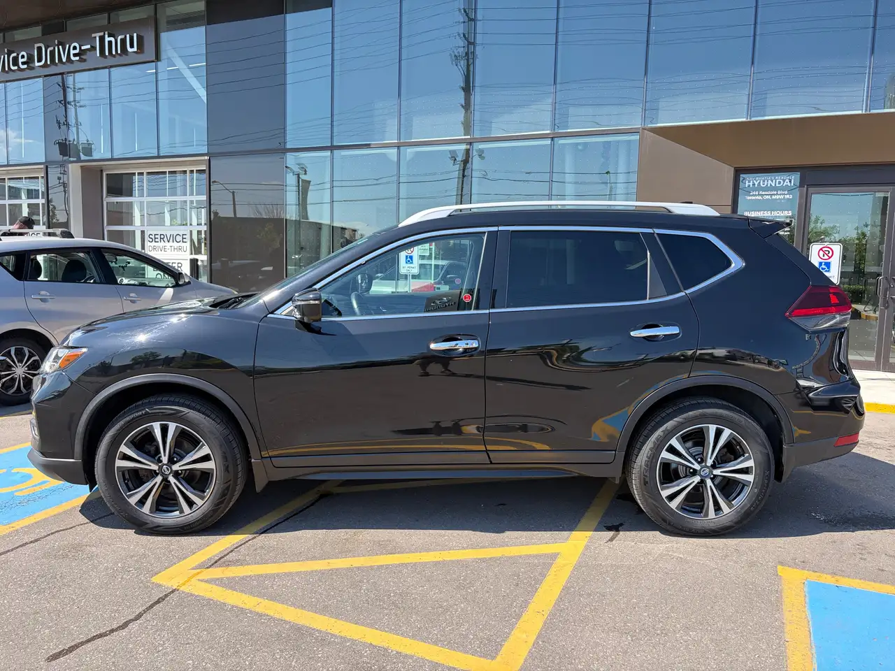 Nissan Rogue снимка Nissan Rogue