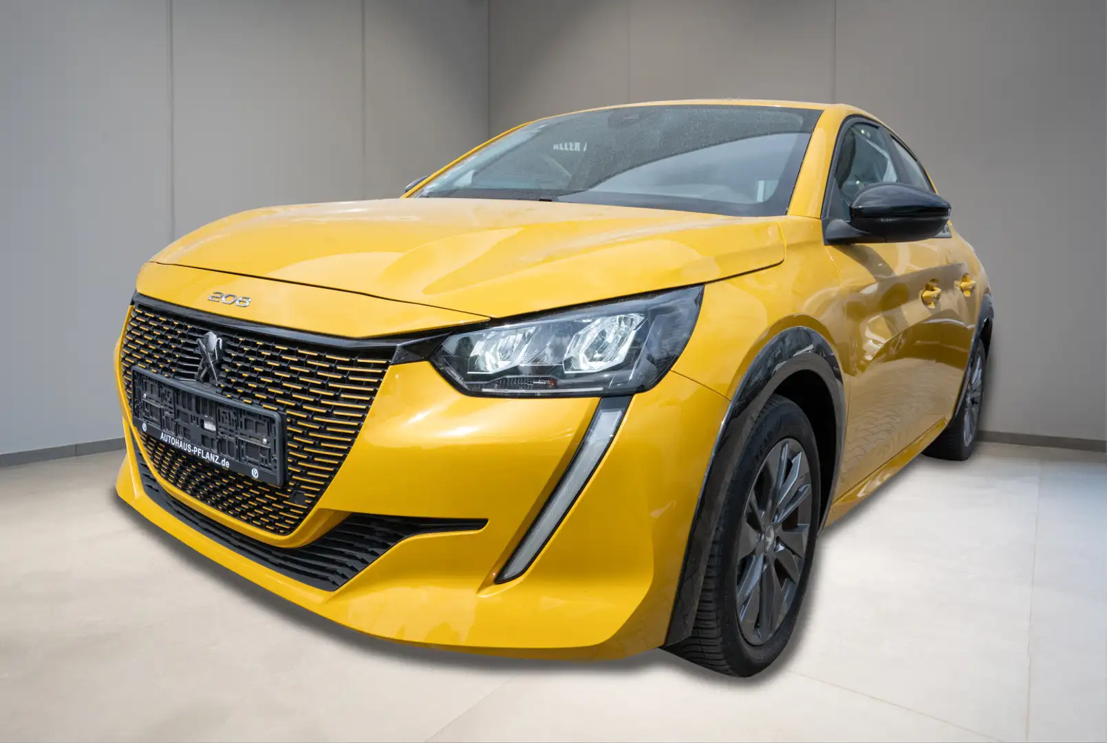 Peugeot 208 Active Pack 136 5T Geel - 1
