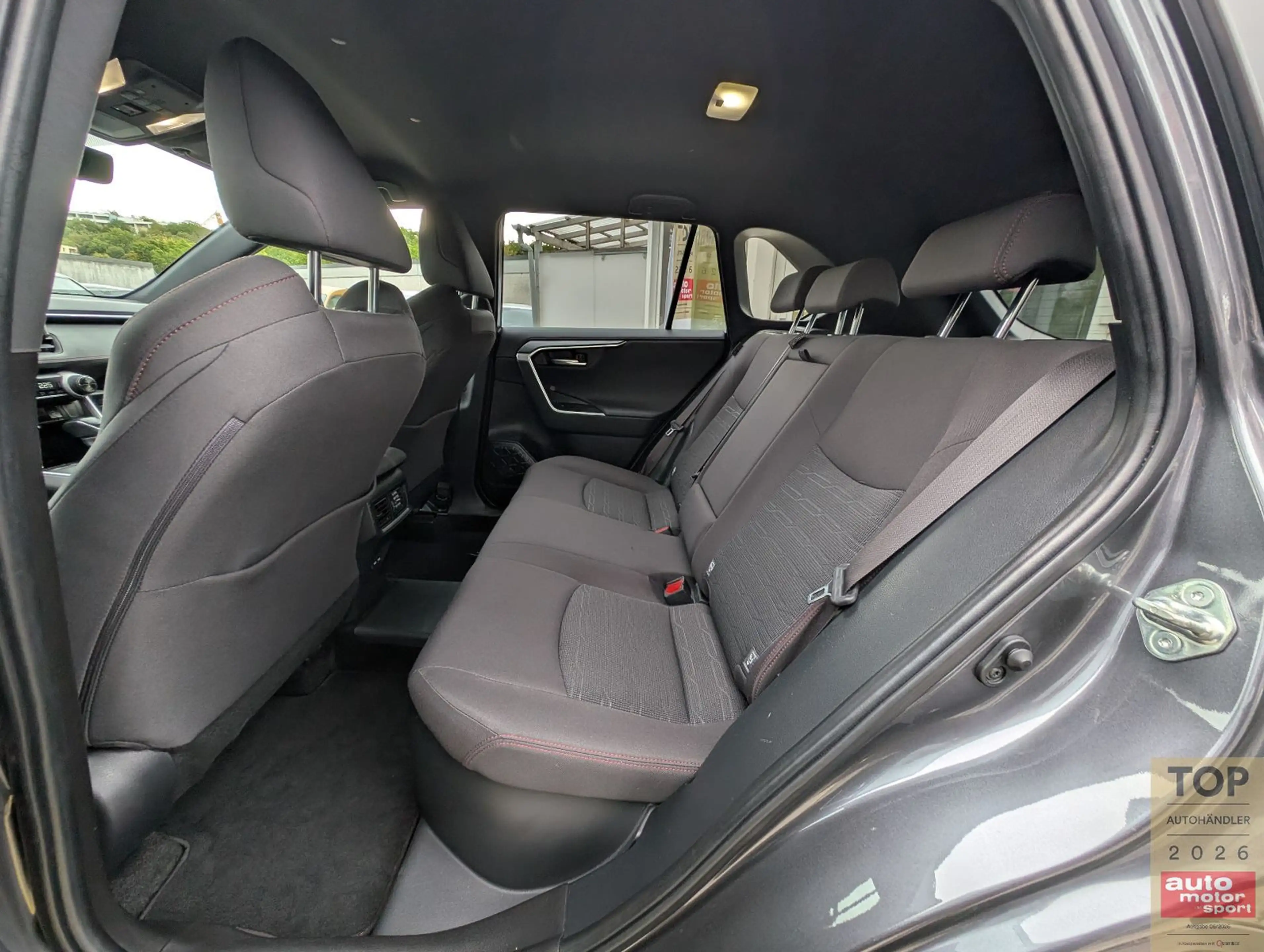 Toyota RAV4 Plug-inHybrid 4x4*ACC*AHK*LED*HUD*SH*Assist — photo 11