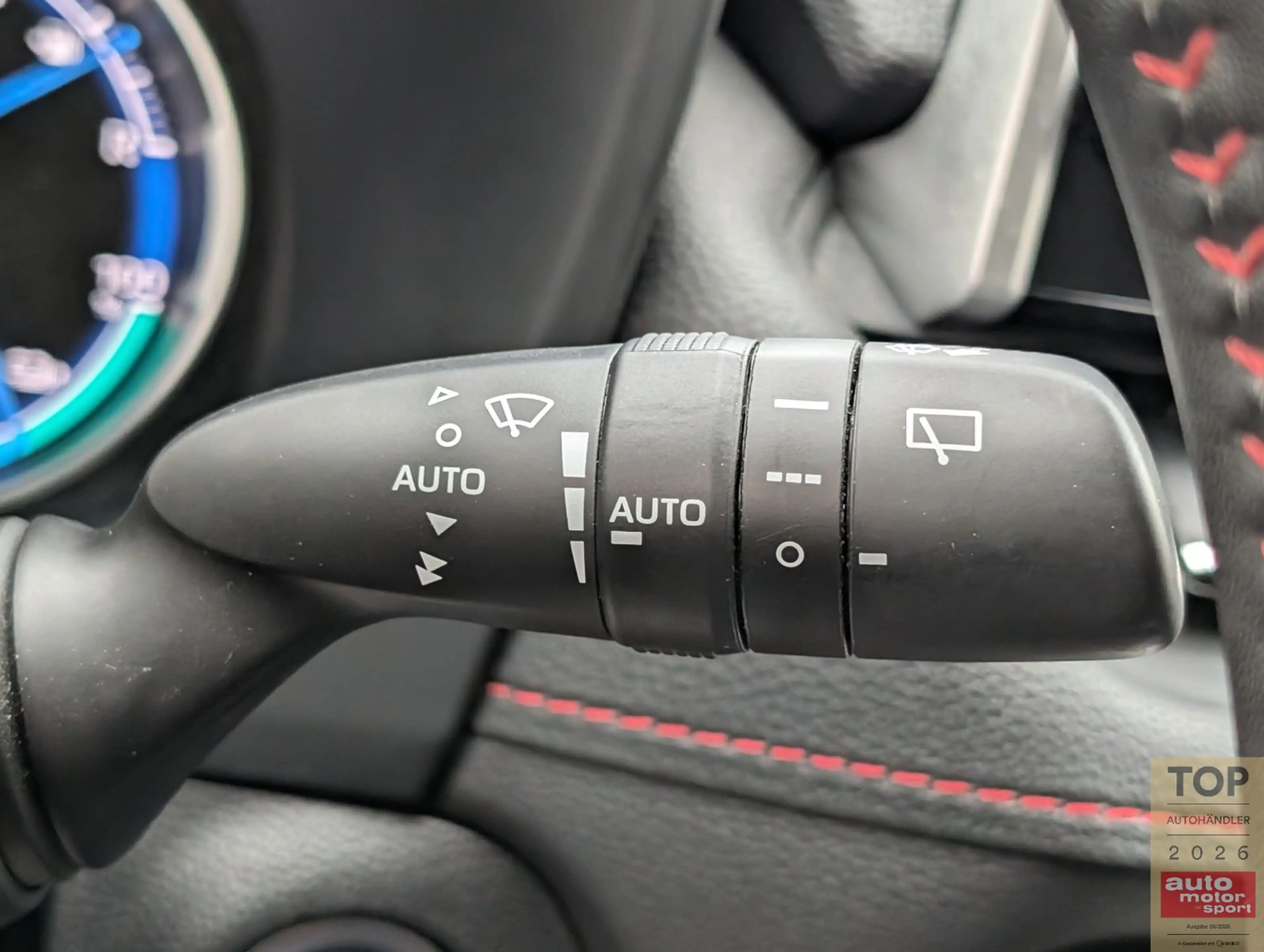 Toyota RAV4 Plug-inHybrid 4x4*ACC*AHK*LED*HUD*SH*Assist — photo 30